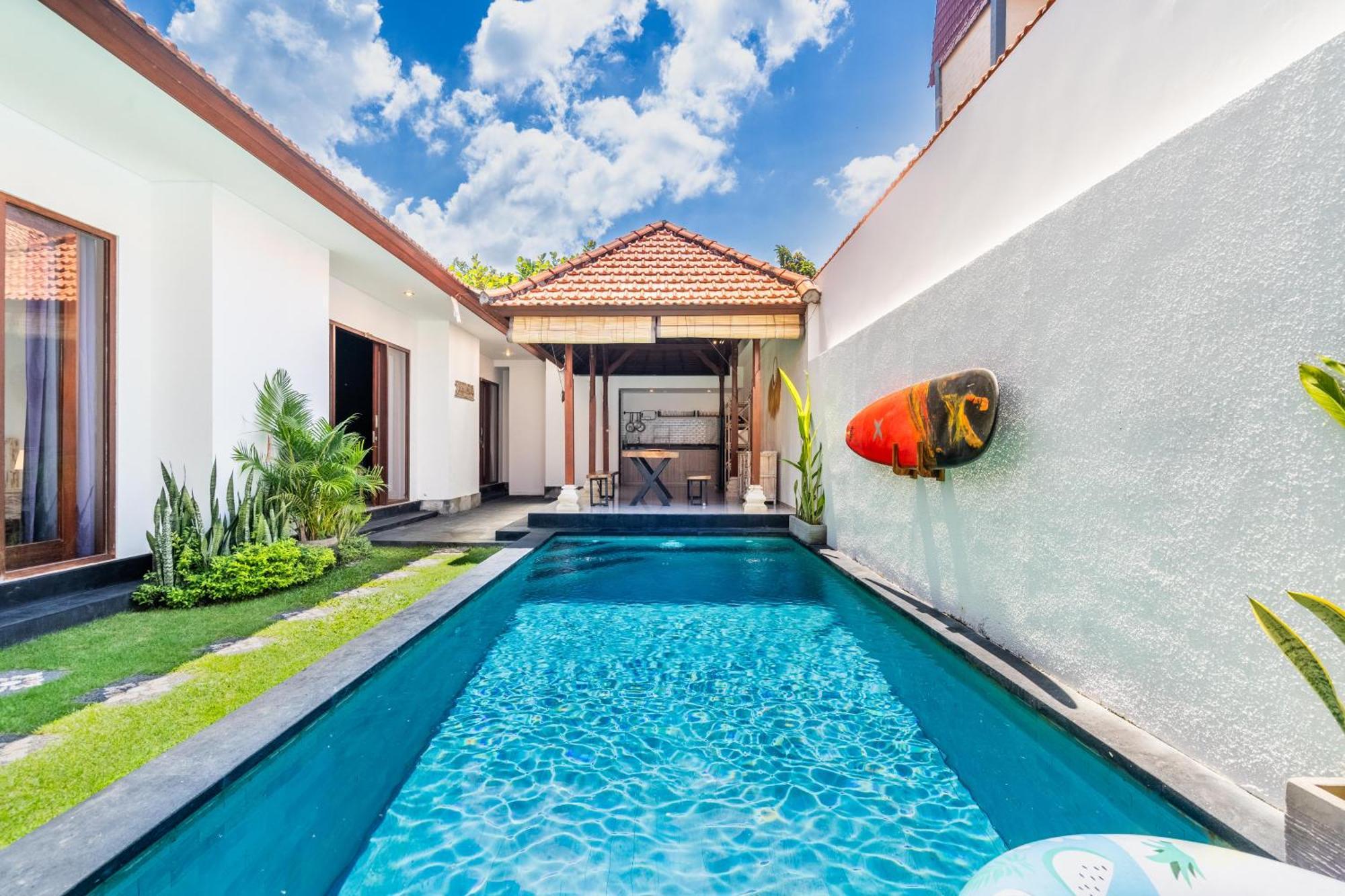 4-Bedroom Pool Villa Near Seminyak Center Exteriör bild