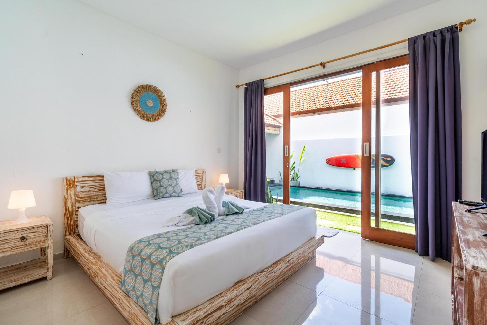 4-Bedroom Pool Villa Near Seminyak Center Exteriör bild