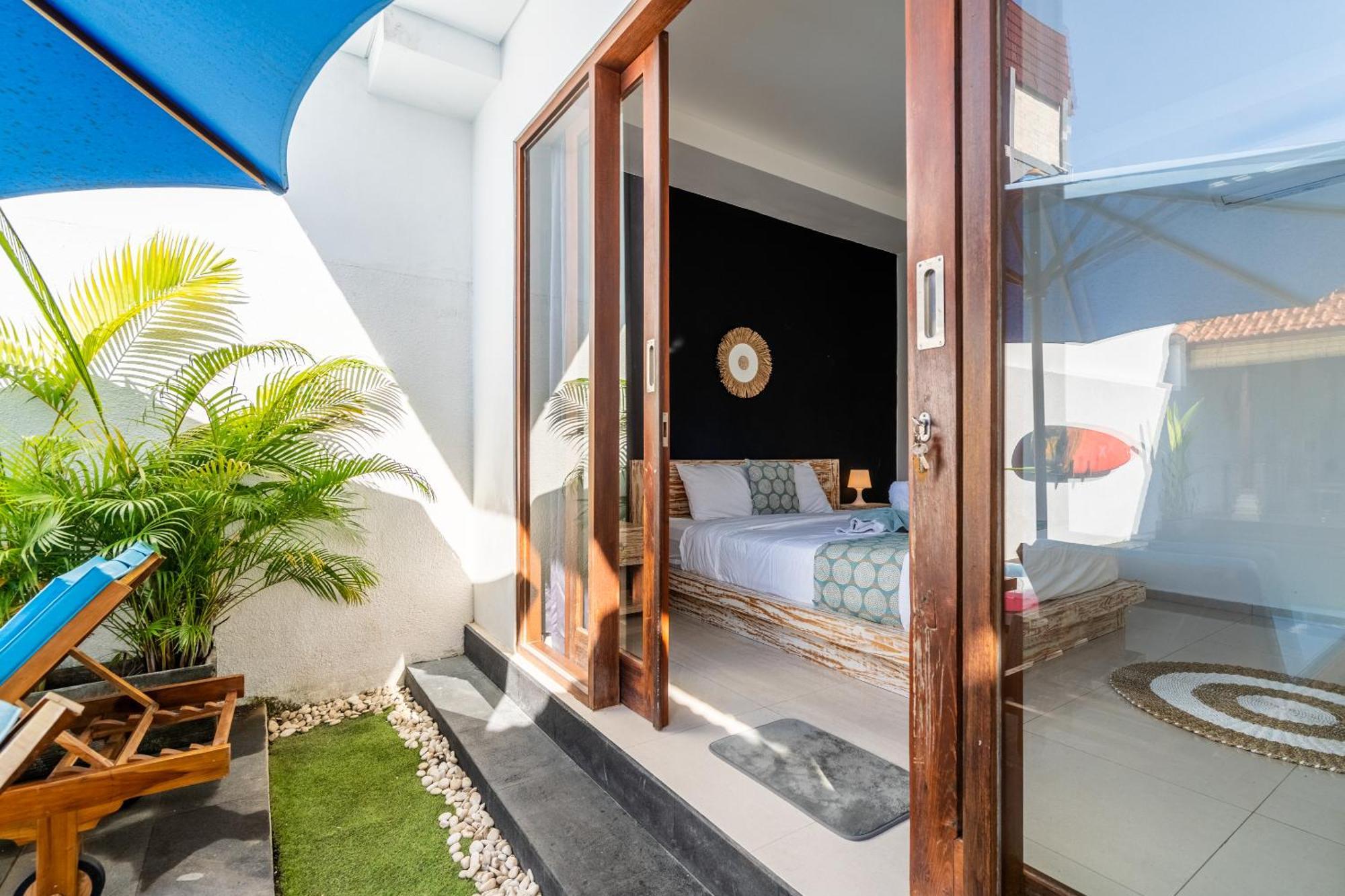 4-Bedroom Pool Villa Near Seminyak Center Exteriör bild