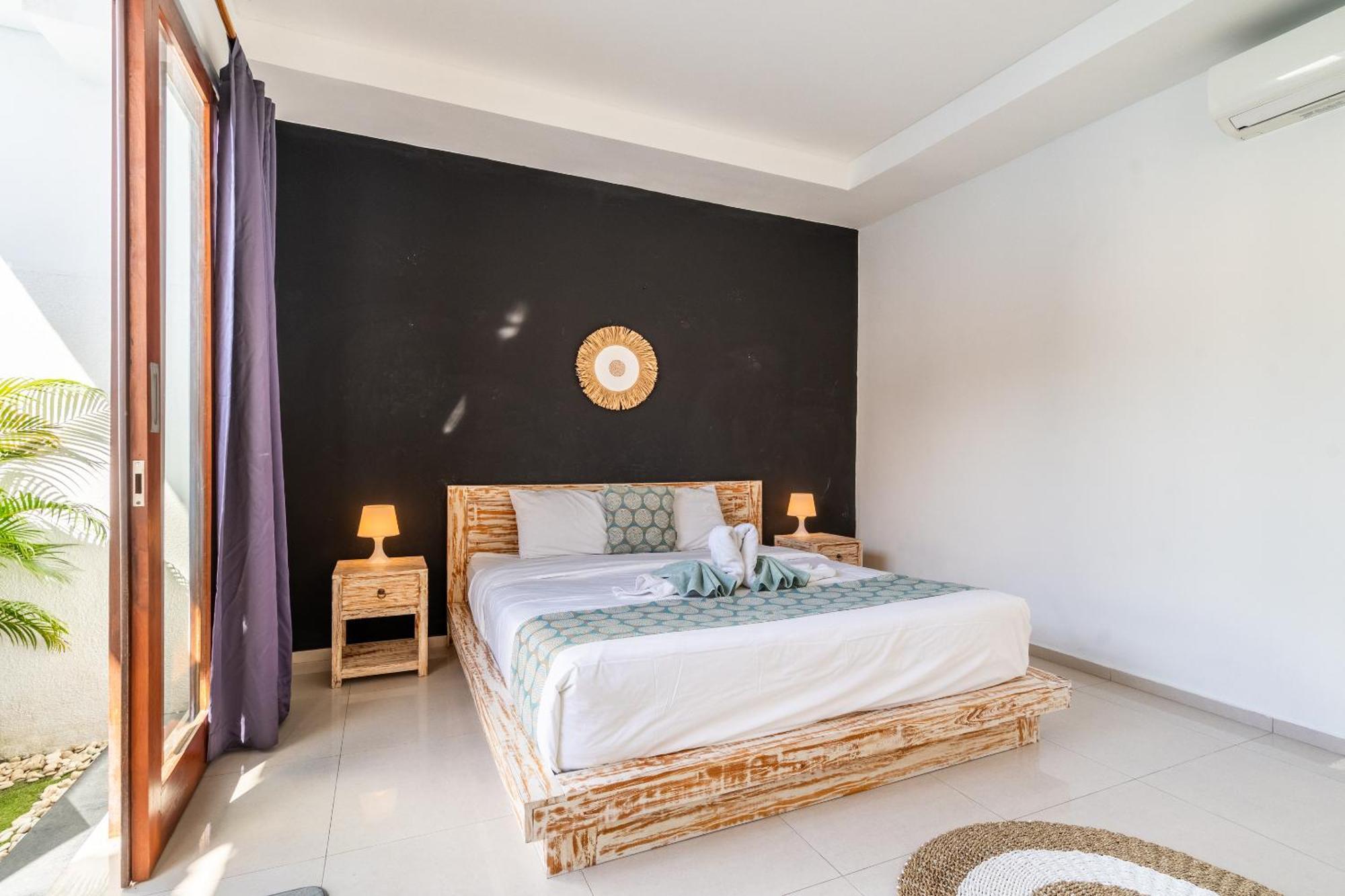 4-Bedroom Pool Villa Near Seminyak Center Exteriör bild
