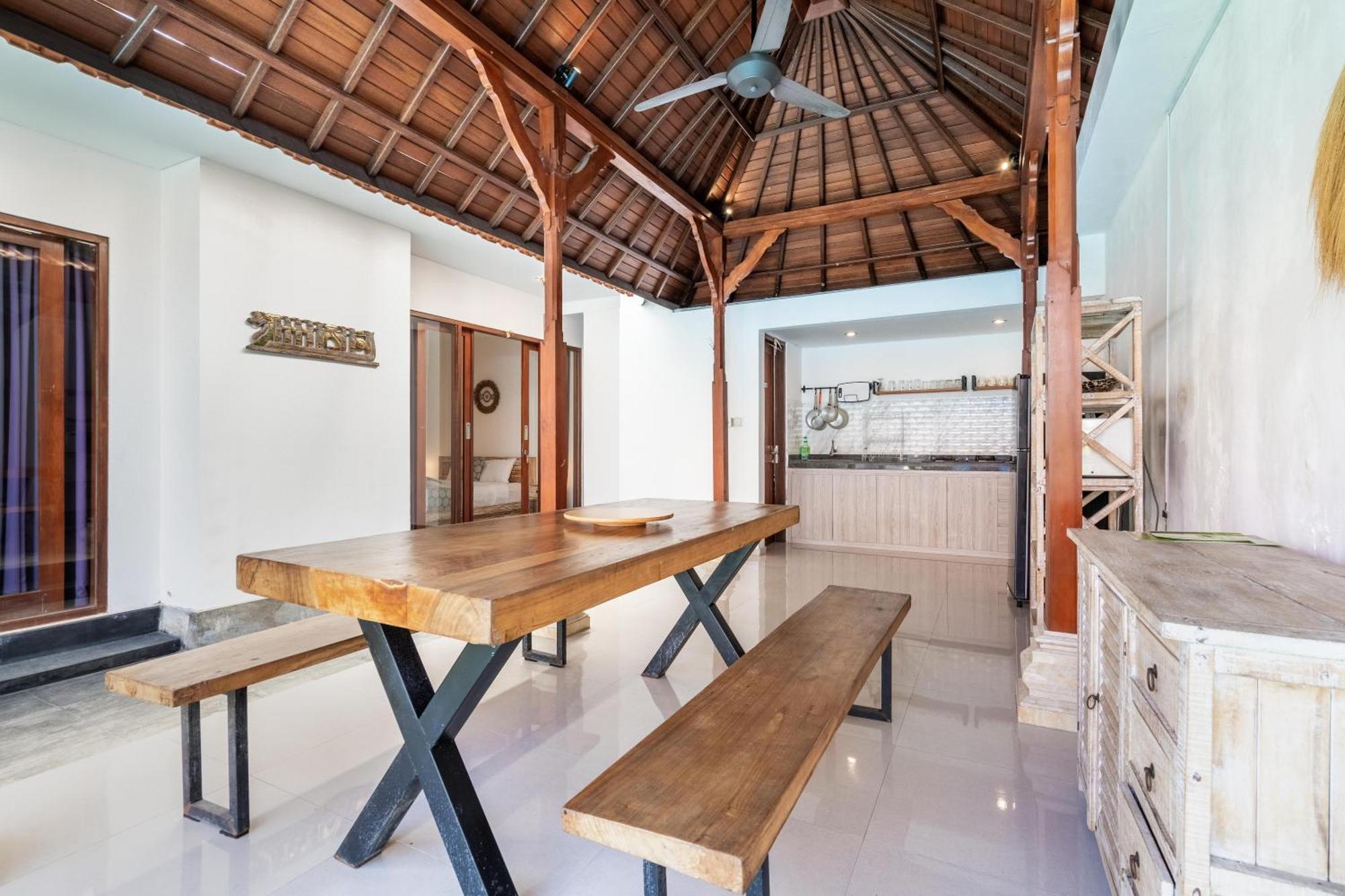 4-Bedroom Pool Villa Near Seminyak Center Exteriör bild